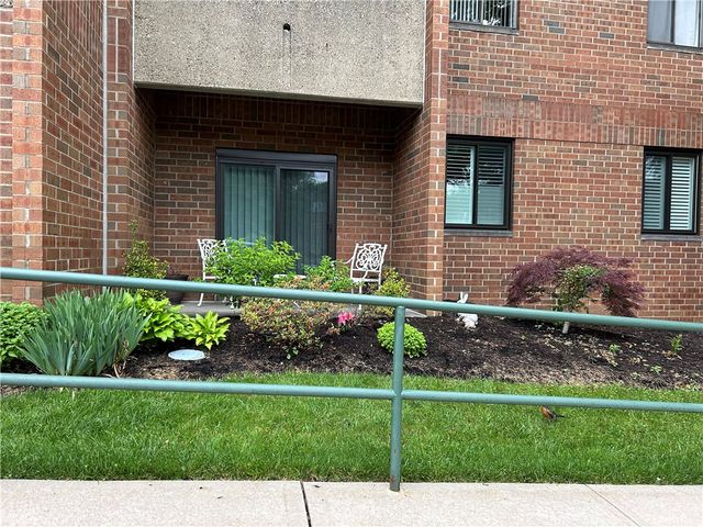 5715 Beacon St 107, Squirrel Hill, PA 15217