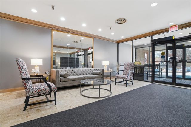 5715 Beacon St 107, Squirrel Hill, PA 15217