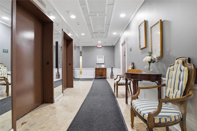 5715 Beacon St 107, Squirrel Hill, PA 15217