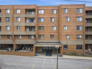 5715 Beacon St 107, Squirrel Hill, PA 15217