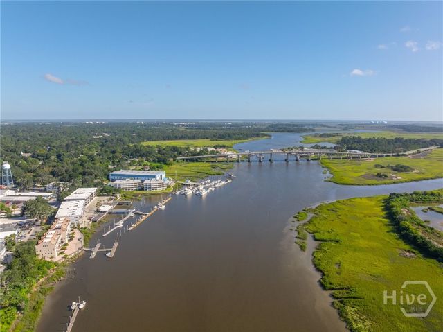 3005 River Drive 108, Savannah, GA 31404