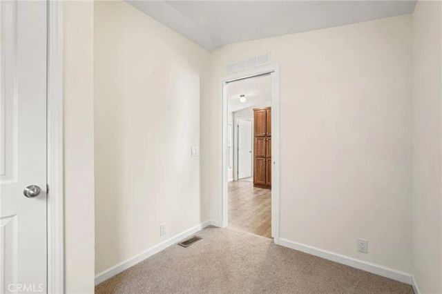 525 Palm Ave 30, Beaumont, CA 92223