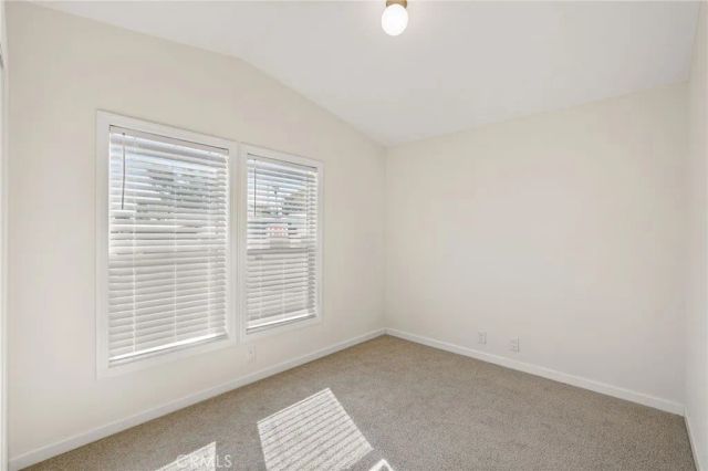 525 Palm Ave 30, Beaumont, CA 92223