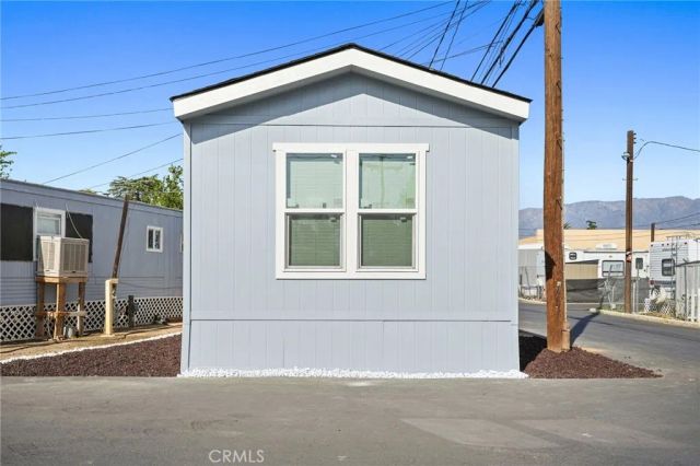 525 Palm Ave 30, Beaumont, CA 92223