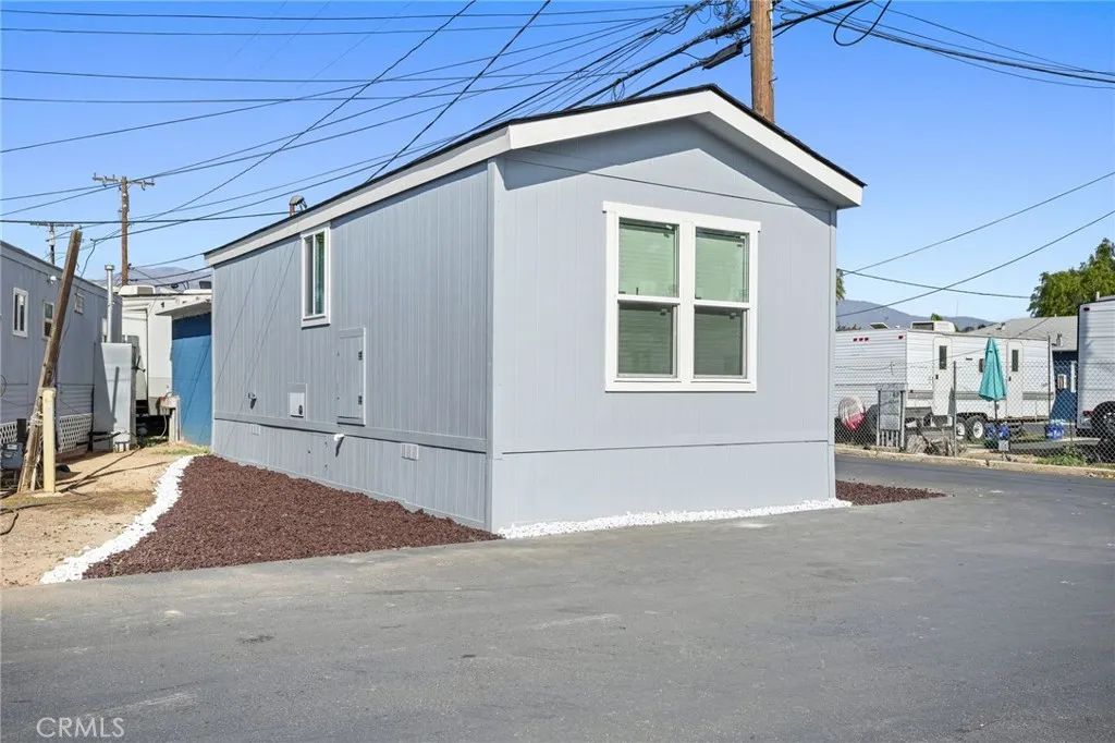 525 Palm Ave 30, Beaumont, CA 92223
