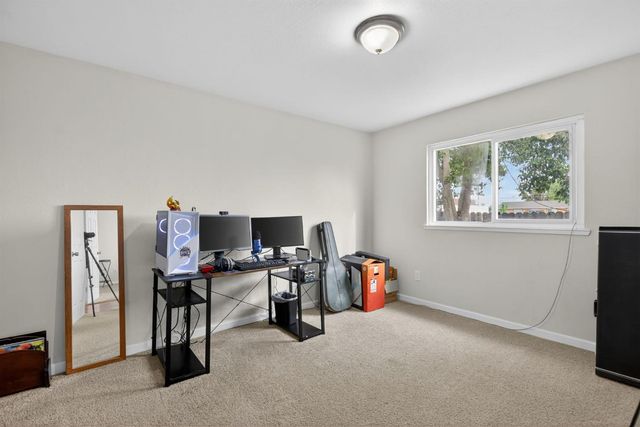 2237 I St, Rio Linda, CA 95673