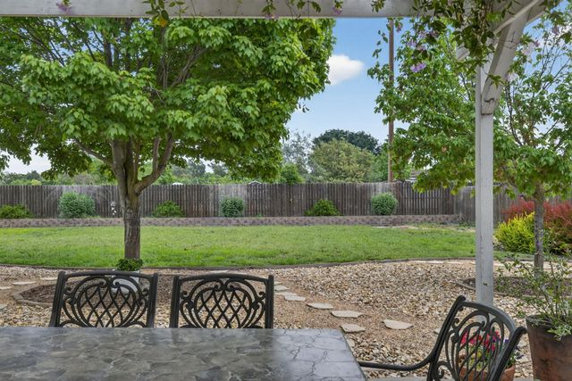 2237 I St, Rio Linda, CA 95673