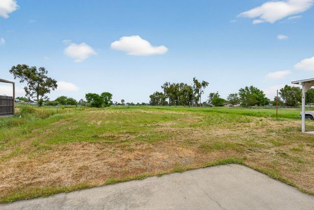 2237 I St, Rio Linda, CA 95673