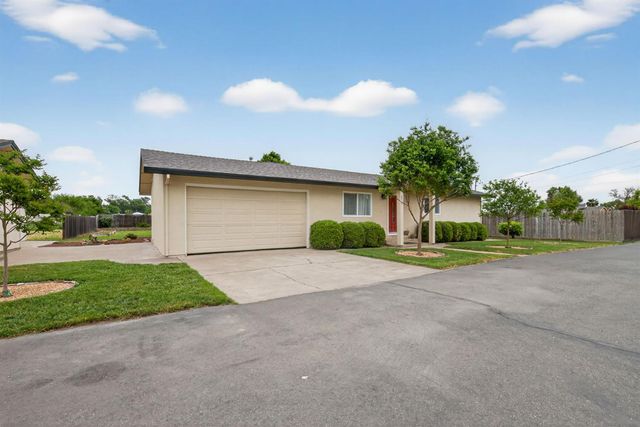 2237 I St, Rio Linda, CA 95673