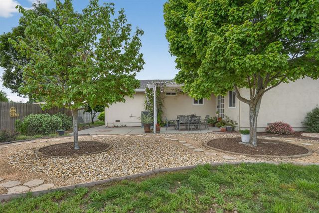 2237 I St, Rio Linda, CA 95673