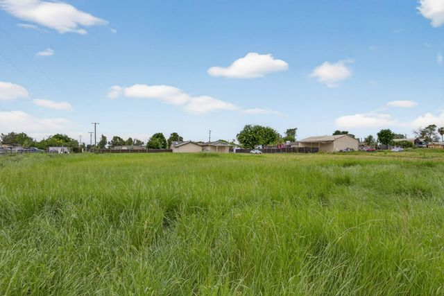 2237 I St, Rio Linda, CA 95673