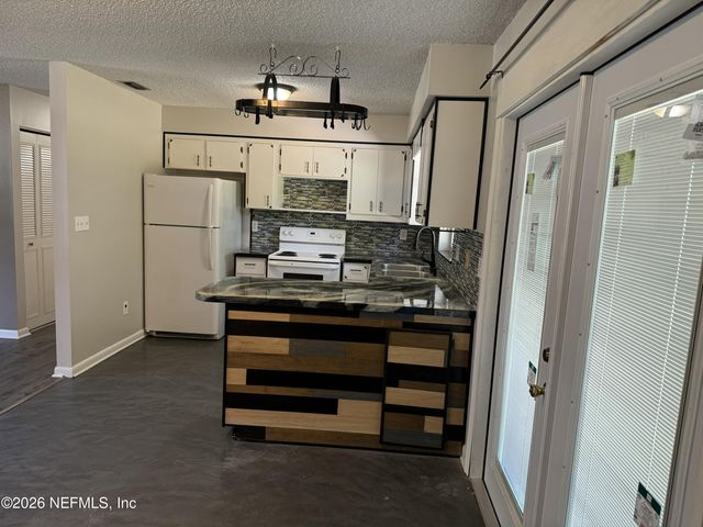 475 SW NIGHTINGALE Street, Keystone Heights, FL 32656