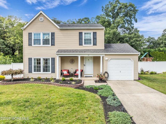 55 Concord Circle, Howell, NJ 07731