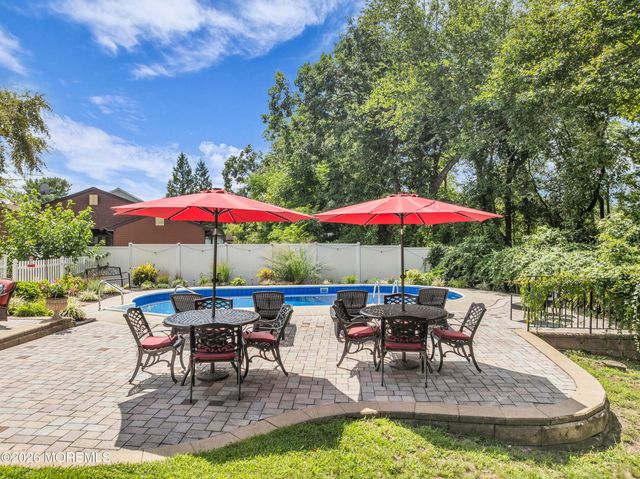 55 Concord Circle, Howell, NJ 07731