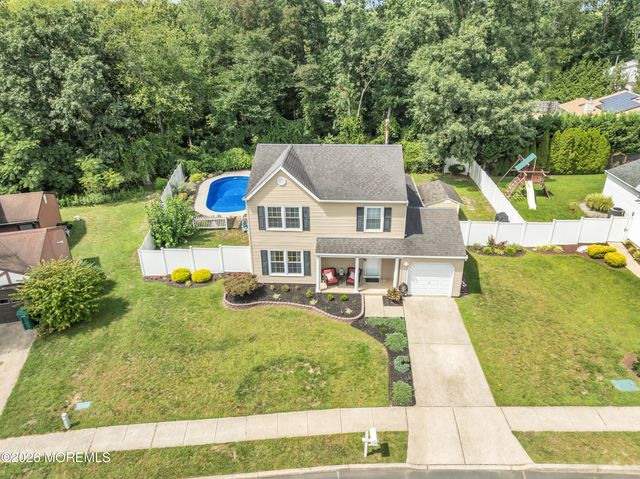 55 Concord Circle, Howell, NJ 07731