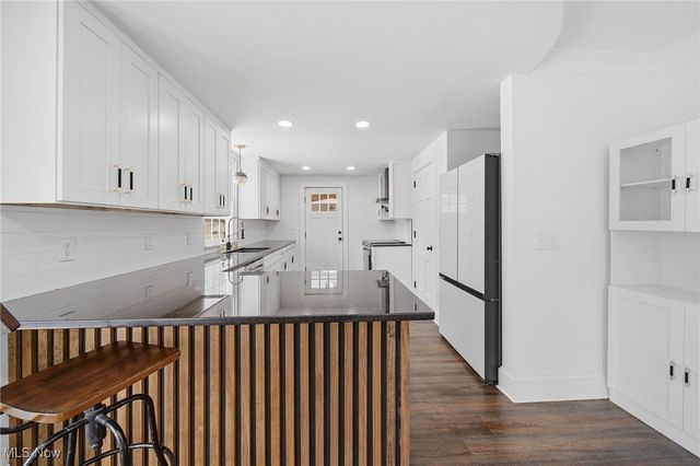 3246 Stimson Road, Barberton, OH 44203