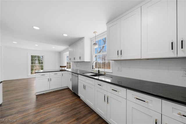 3246 Stimson Road, Barberton, OH 44203