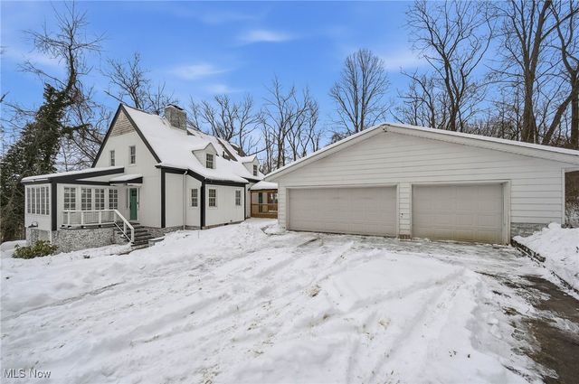 3246 Stimson Road, Barberton, OH 44203