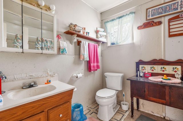 6930 Westside Road, Redding, CA 96001