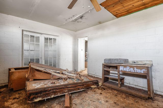 6930 Westside Road, Redding, CA 96001