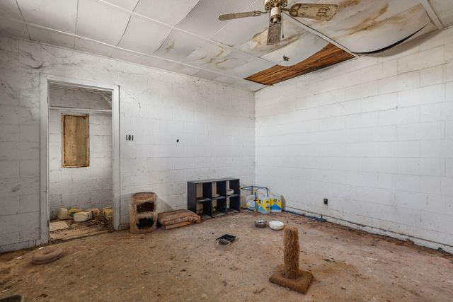 6930 Westside Road, Redding, CA 96001