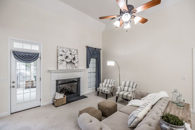 4037 Brimestone Way, Greenbrier, TN 37073