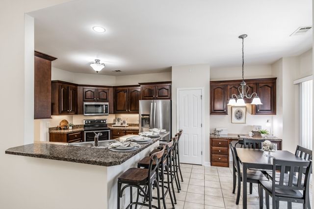 4037 Brimestone Way, Greenbrier, TN 37073