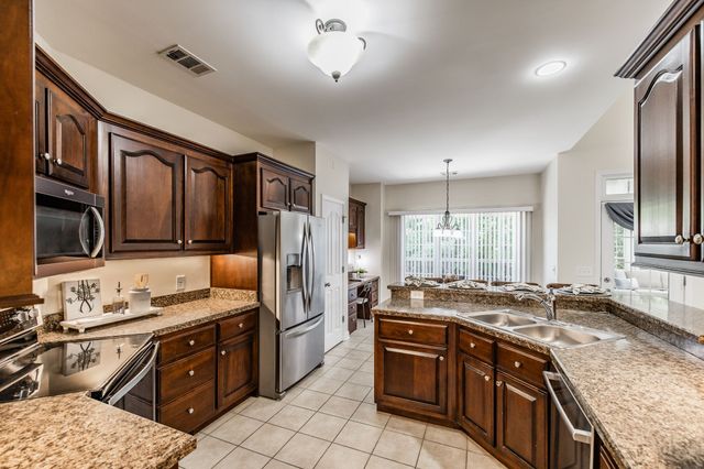 4037 Brimestone Way, Greenbrier, TN 37073
