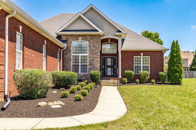 4037 Brimestone Way, Greenbrier, TN 37073