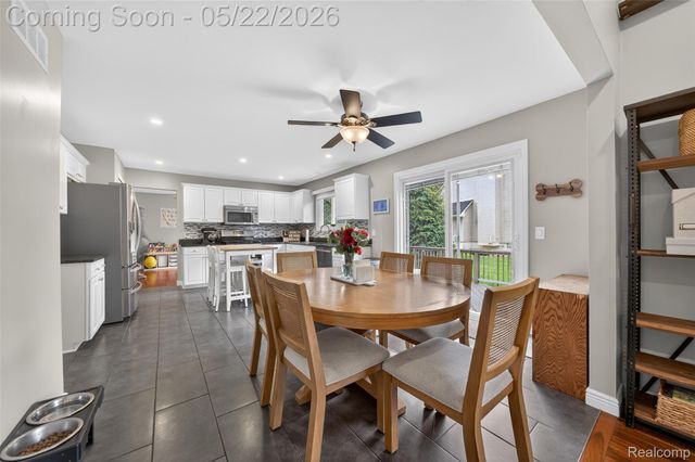 1427 Trailside Boulevard, Wixom, MI 48393