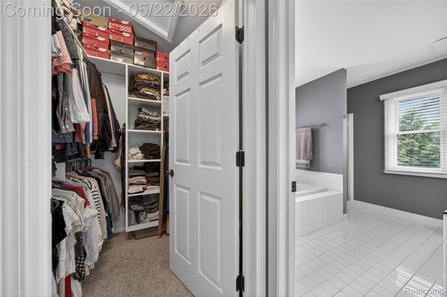 1427 Trailside Boulevard, Wixom, MI 48393