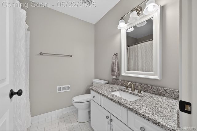 1427 Trailside Boulevard, Wixom, MI 48393