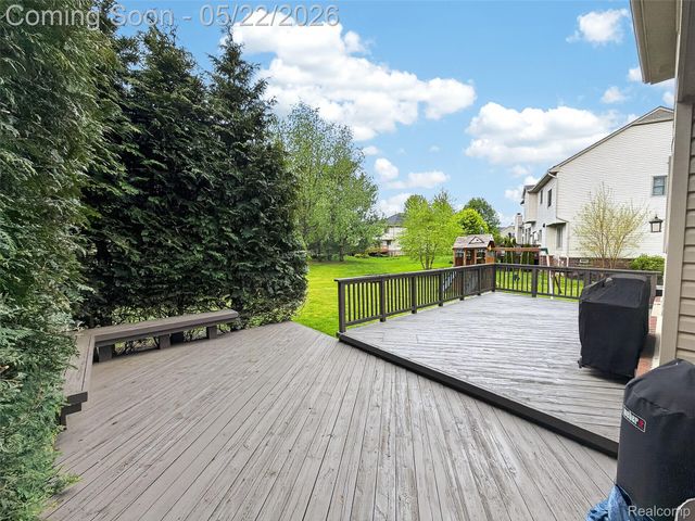 1427 Trailside Boulevard, Wixom, MI 48393