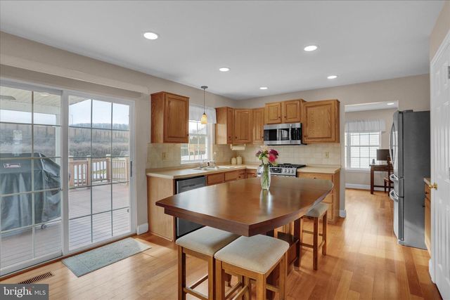 2403 JOHN HENRY DR, Reading, PA 19608