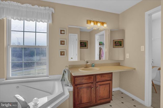 2403 JOHN HENRY DR, Reading, PA 19608