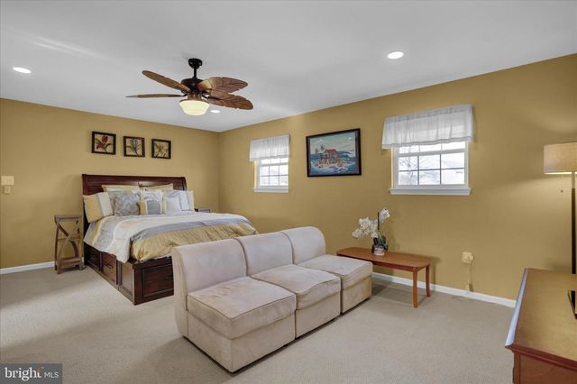 2403 JOHN HENRY DR, Reading, PA 19608