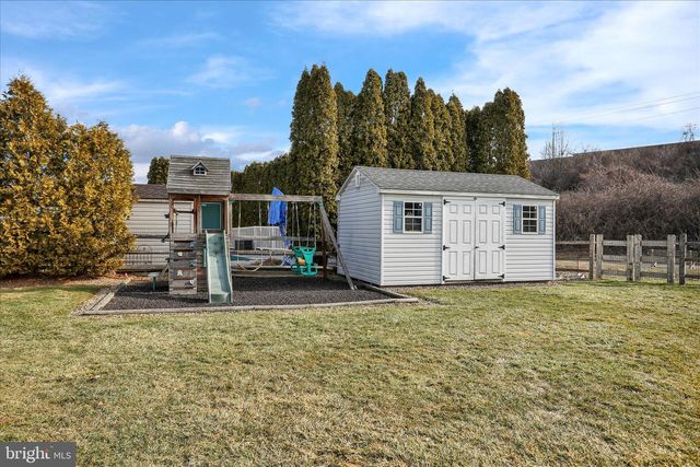 2403 JOHN HENRY DR, Reading, PA 19608