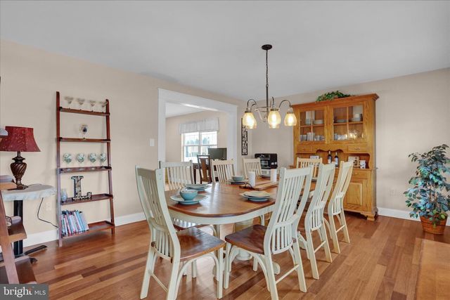 2403 JOHN HENRY DR, Reading, PA 19608