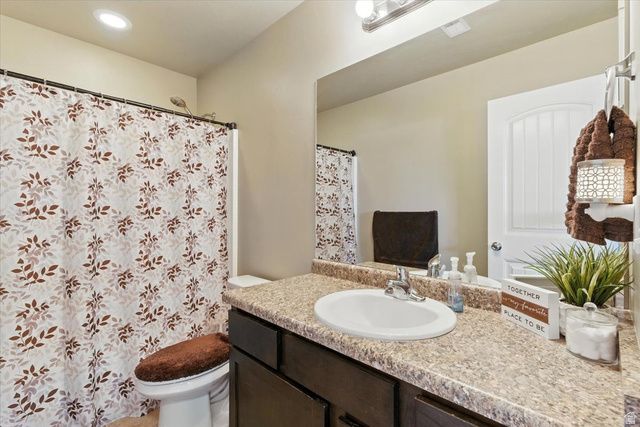 1187 W SERAPHIM CT, Layton, UT 84041
