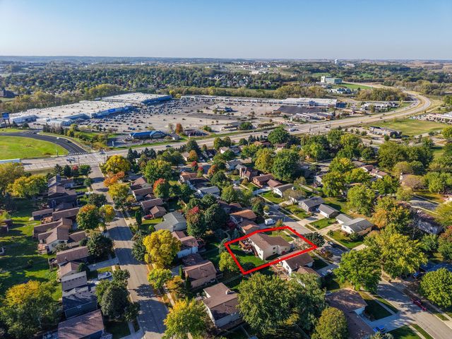 5628 Silas Dent Rd NW, Rochester, MN 55901