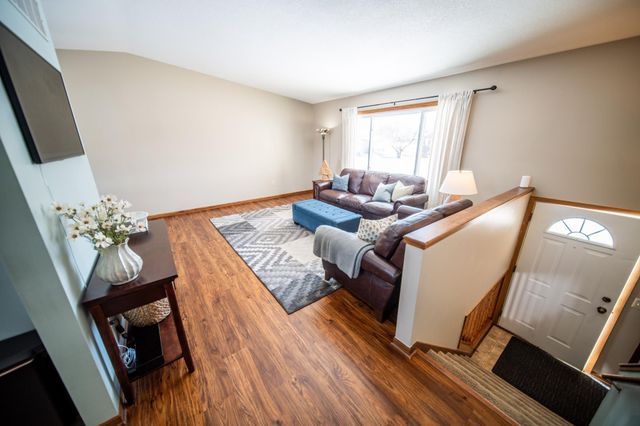 5628 Silas Dent Rd NW, Rochester, MN 55901