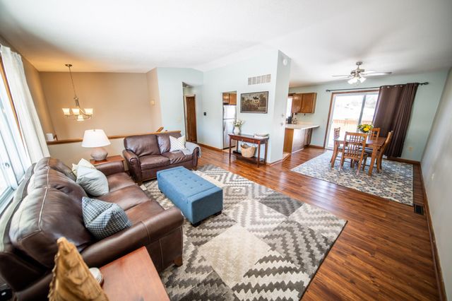 5628 Silas Dent Rd NW, Rochester, MN 55901