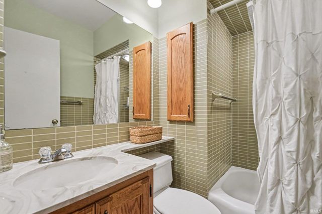 131 S Vine Street, Elkhart, IN 46514