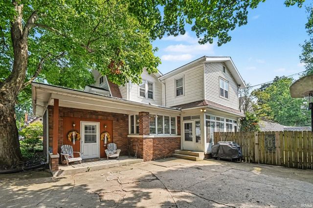 131 S Vine Street, Elkhart, IN 46514