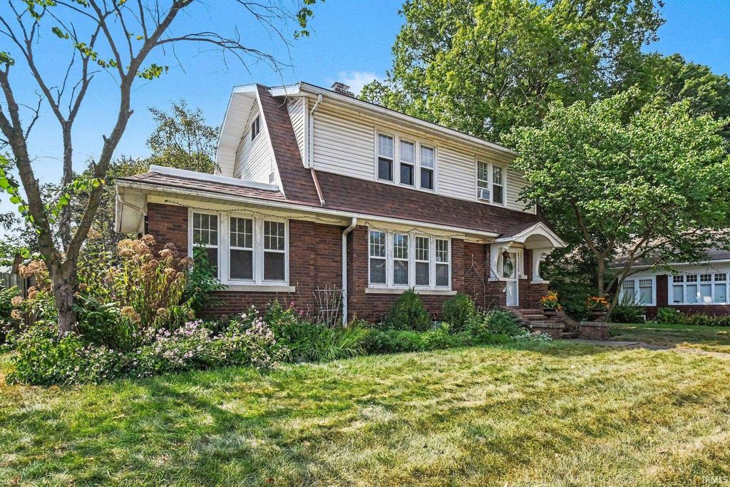 131 S Vine Street, Elkhart, IN 46514