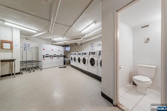 1375 River Road 2B, Edgewater, NJ 07020