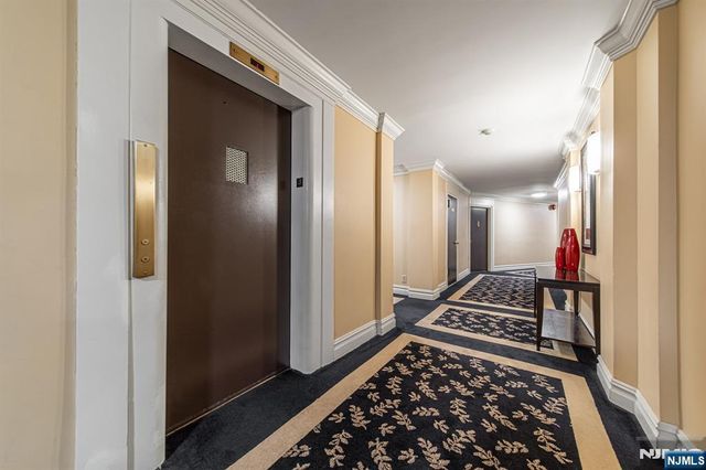 1375 River Road 2B, Edgewater, NJ 07020