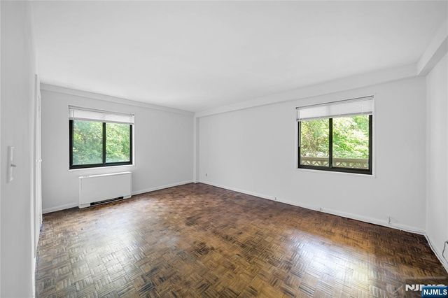 1375 River Road 2B, Edgewater, NJ 07020
