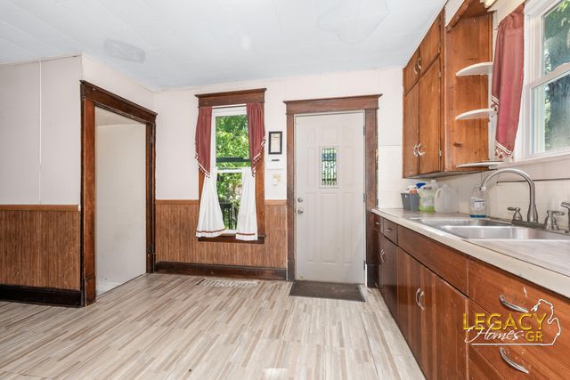 2928 Baker Street, Muskegon Heights City, MI 49444
