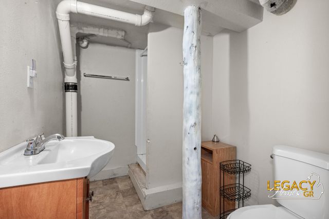 2928 Baker Street, Muskegon Heights City, MI 49444